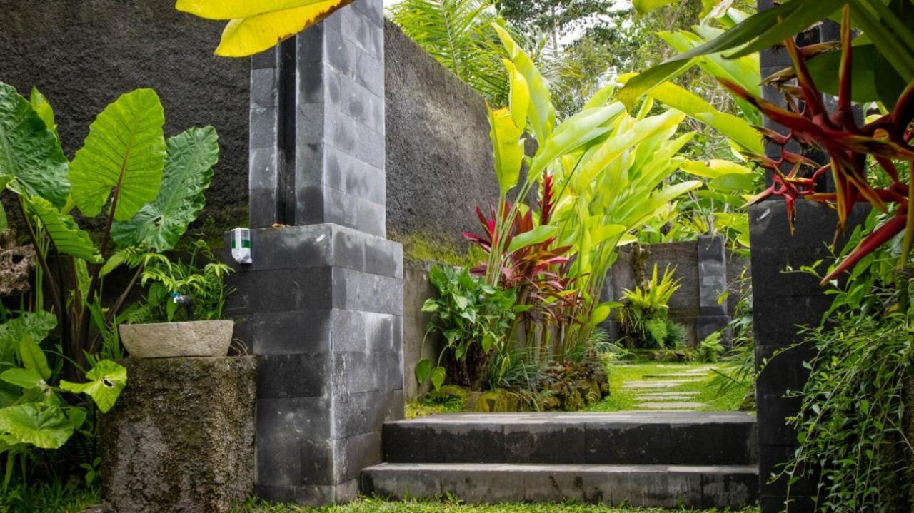 The Sidemen Villa Exterior photo