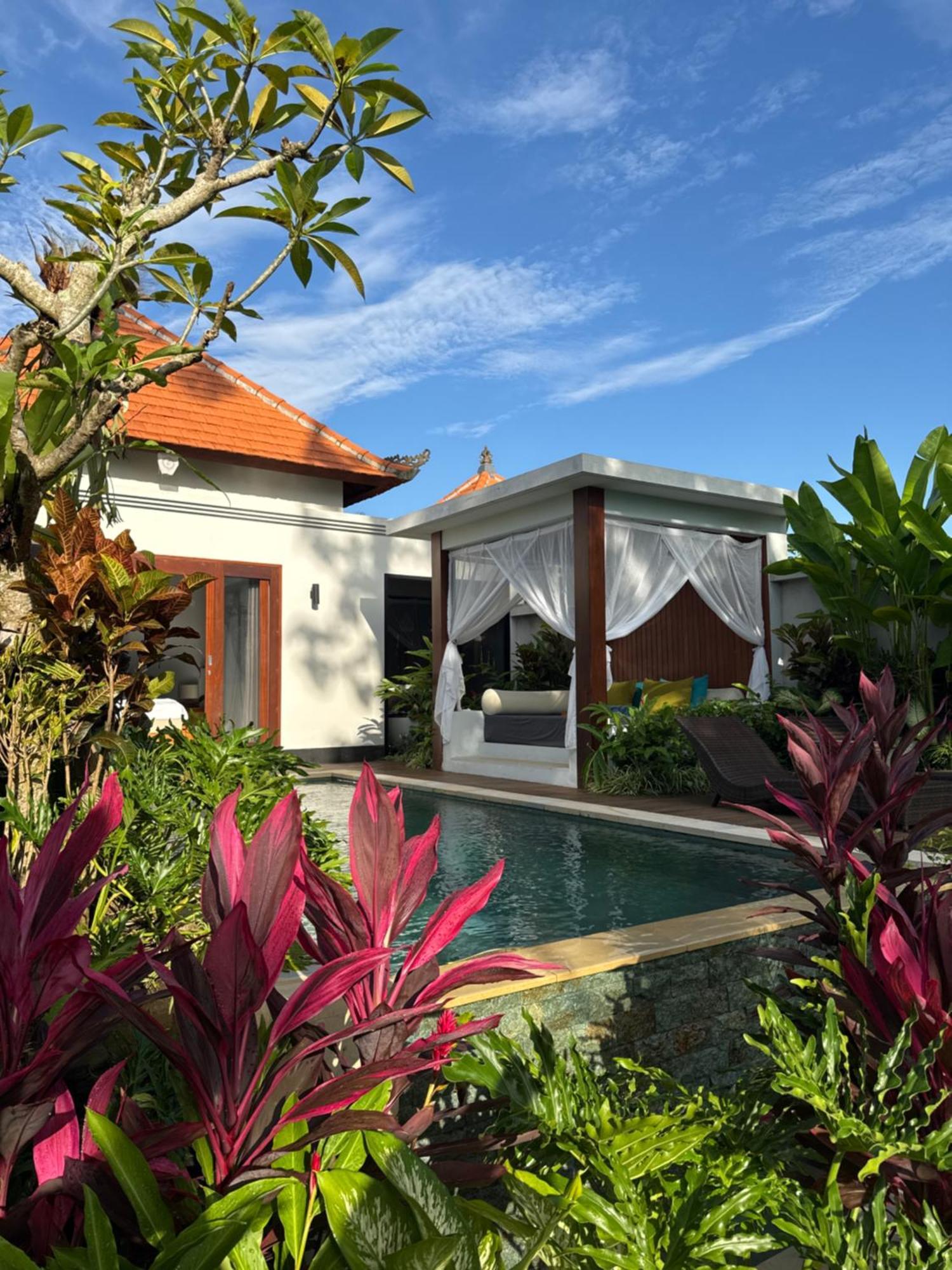 The Sidemen Villa Exterior photo