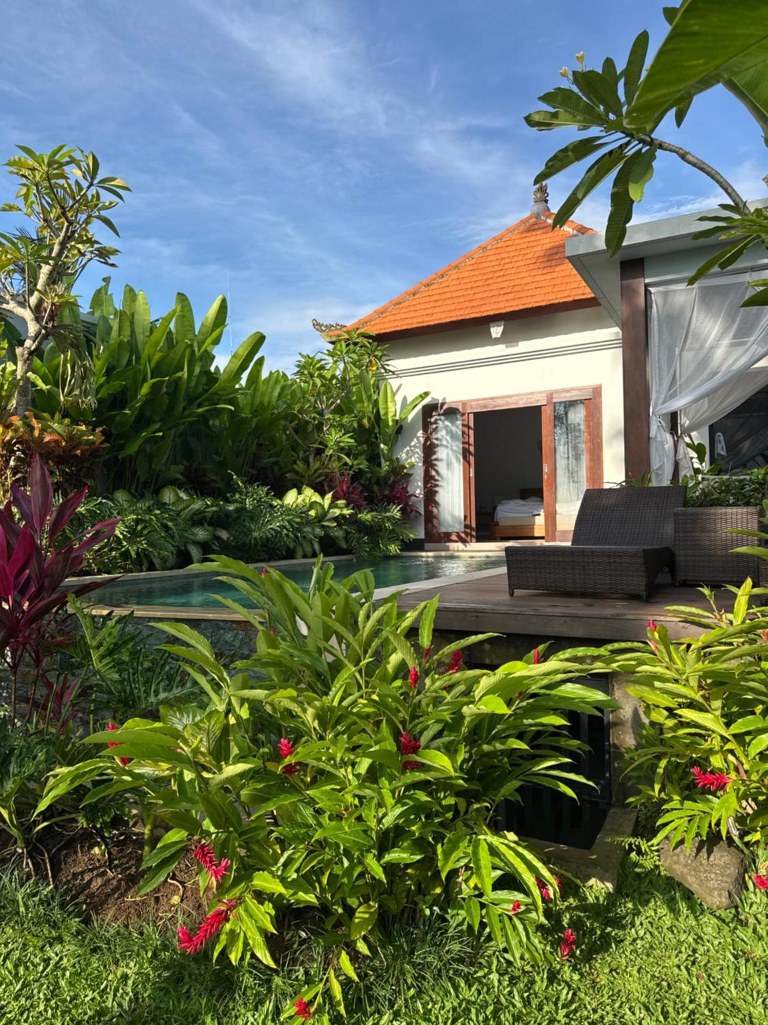 The Sidemen Villa Exterior photo